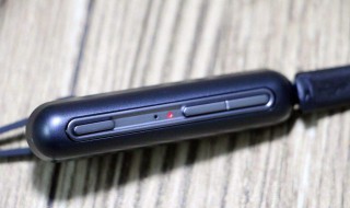 蓝牙耳机充电时是闪蓝色那闪什么时候好 连接方法?