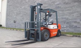 叉车机油在哪里加? 叉车从哪里加机油