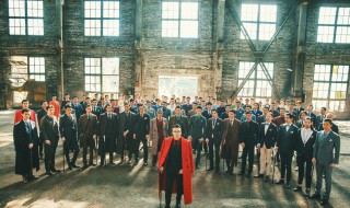 四十岁左右的男的穿什么款式的衣服好看啊? 这3种风格才最简便实用