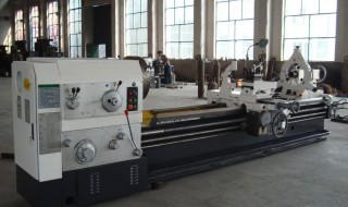 车床刀架由什么组成（车床刀架由什么组成图片）