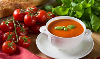 番茄的美容功效是怎样的(番茄汁美容的功效与作用)