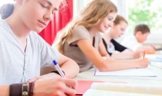 电的部首是什么部首（电的部首是什么部首剩）