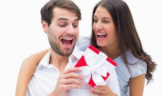 过情人节给男朋友送什么（过情人节给男朋友送什么烟最好）