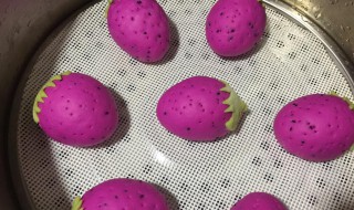 小草莓馒头怎么做（草莓馒头怎么做好吃又简单）