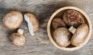 柠檬香菇怎么做 柠檬和香菇