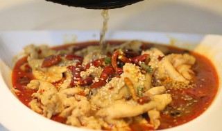 杏鲍菇炒鸡柳怎么做（杏鲍菇炒鸡柳的做法）