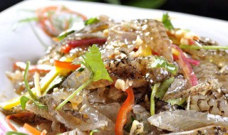 怎么做红烧鱼皮好吃（怎么做红烧鱼皮好吃视频）