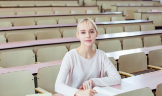 美丽动人是不是四字成语 四字成语美丽的