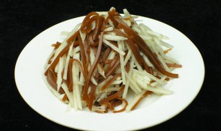 凉拌鸭梨丝怎么做（凉拌鸭梨丝怎么做才好吃）