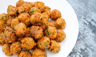 油炸素丸子怎么弄(油炸素丸子怎么弄才好吃)