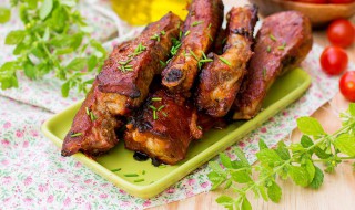 锡纸酱烤排骨怎么做(锡纸酱烤排骨怎么做视频)