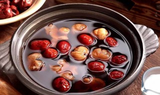 红枣桂圆花生煲鸡爪怎么做（红枣桂圆花生煲鸡爪怎么做好吃）