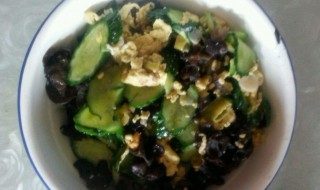 泡椒黄瓜木耳肉片怎么做（泡椒黄瓜木耳肉片怎么做的）