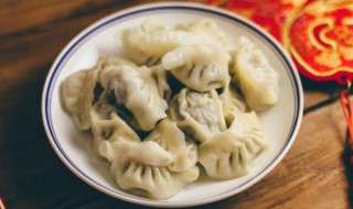 春节吃饺子的由来和寓意（春节吃饺子的由来和寓意作文）