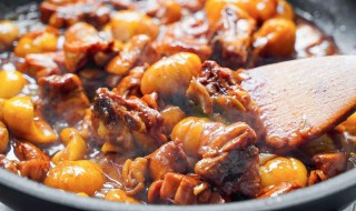 红烧栗子鸡怎么做（栗子烧鸡的做法）
