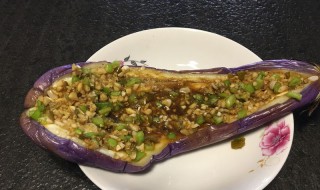 双椒蒜香烤茄子怎么做 双椒蒜香烤茄子怎么做的