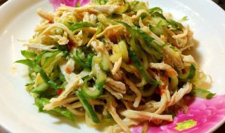 西芹拌鸡丝怎么做 芹菜拌鸡丝怎么做