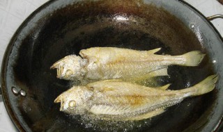 怎样防止煎鱼粘锅 如何防止煎鱼粘锅