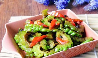 豆豉焖苦瓜怎么做（豆豉焖苦瓜怎么做好吃）