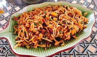 云南炒饵丝的正宗做法 云南炒饵丝的正宗做法视频