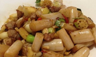 酸辣藕块炒肉怎么做（酸辣藕片炒肉）