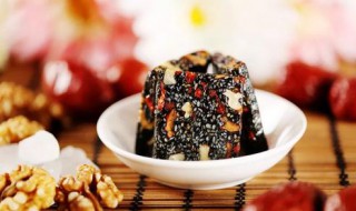 经常吃阿胶糕有什么好处 经常吃阿胶糕有什么好处和坏处