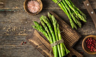 上汤芦笋怎么做（上汤芦笋怎么做的）