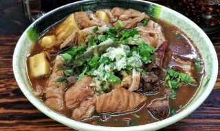 卤煮火烧怎么做(卤煮火烧怎么做好吃)