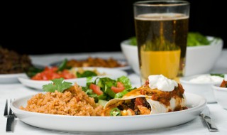 每天喝一罐啤酒养胃吗 每天喝一杯啤酒养胃吗