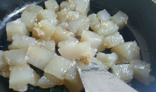 炒焖子怎么做 炒焖子怎么做好吃视频