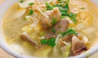 白菜粉丝羊肉汤的做法（白菜粉丝羊肉汤的做法及配料窍门）