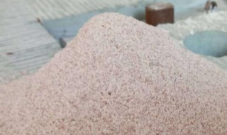 黑全麦面粉是什么做的（黑全麦面粉怎么做）