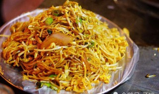 东北鸡蛋炒面怎么做（东北蛋炒面的做法）