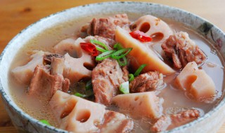 莲藕猪骨汤的做法（淮山莲藕猪骨汤的做法）