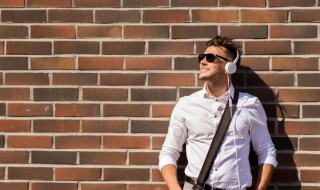 年轮的歌词（年轮的歌词是谁写的）