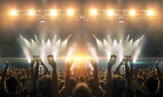 有一首歌的歌词是印度尼西亚 有首歌歌词有印度尼西亚