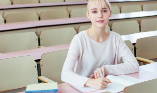 四的拼音怎么写（四天的拼音怎么写）