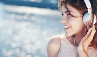 当动力火车歌词 当动力火车歌词伴奏