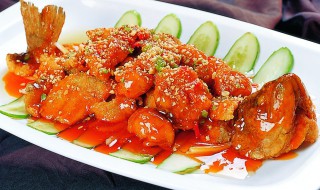 家庭糖醋鱼的做法 家庭糖醋鱼的做法视频