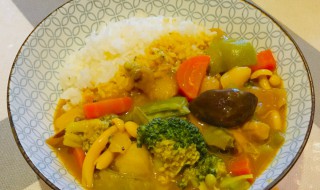 蔬菜咖哩饭的做法（咖哩米饭怎样做）