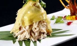 美味电锅手撕鸡的做法（电饭锅做手撕鸡的做法）