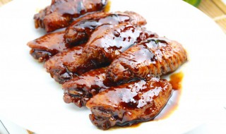 鲜莲三杯鸡翅的做法（鲜莲三杯鸡翅的做法和配料）