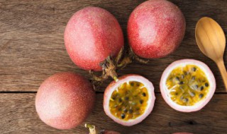 百香果怎么修剪方法（百香果怎么修剪方法视频）