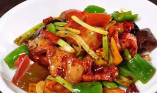 香而不腻的一回锅肉的做法（肥肉怎么做好吃不腻回锅肉）