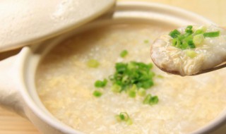 鱿鱼排骨粥的做法 鱿鱼排骨粥的做法视频