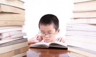 桂子月中落天香云外飘的意思 桂子月中落天香云外飘下一句是什么