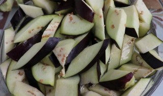 茄子怎么洗才干净 茄子怎么洗比较干净