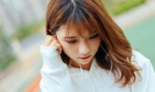 冷风袭起暴风雨另类歌词(冷风袭起暴风雨什么歌)