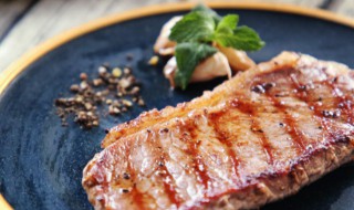 红酒牛排用大火煎还是小火（煎牛排用大火还是用小火）