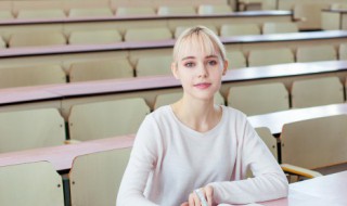 家里是什么意思(蛇来到家里是什么意思)